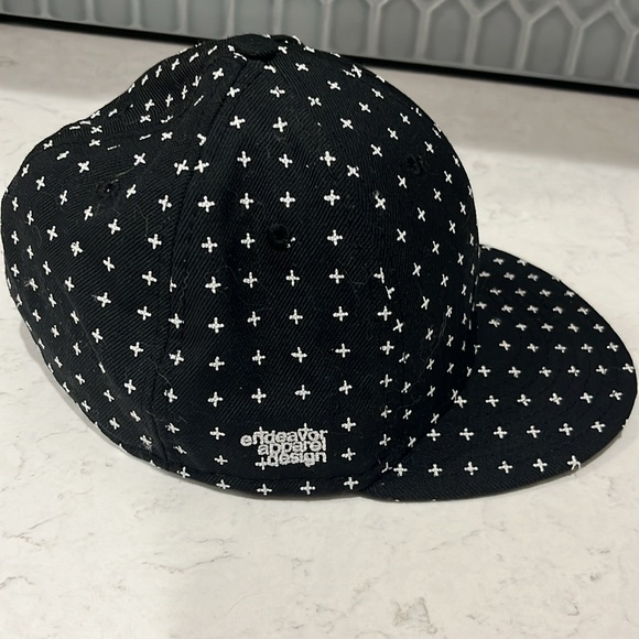 59FIFTY Black New Era 7.25 fitted flat bill hat - Picture 8 of 8